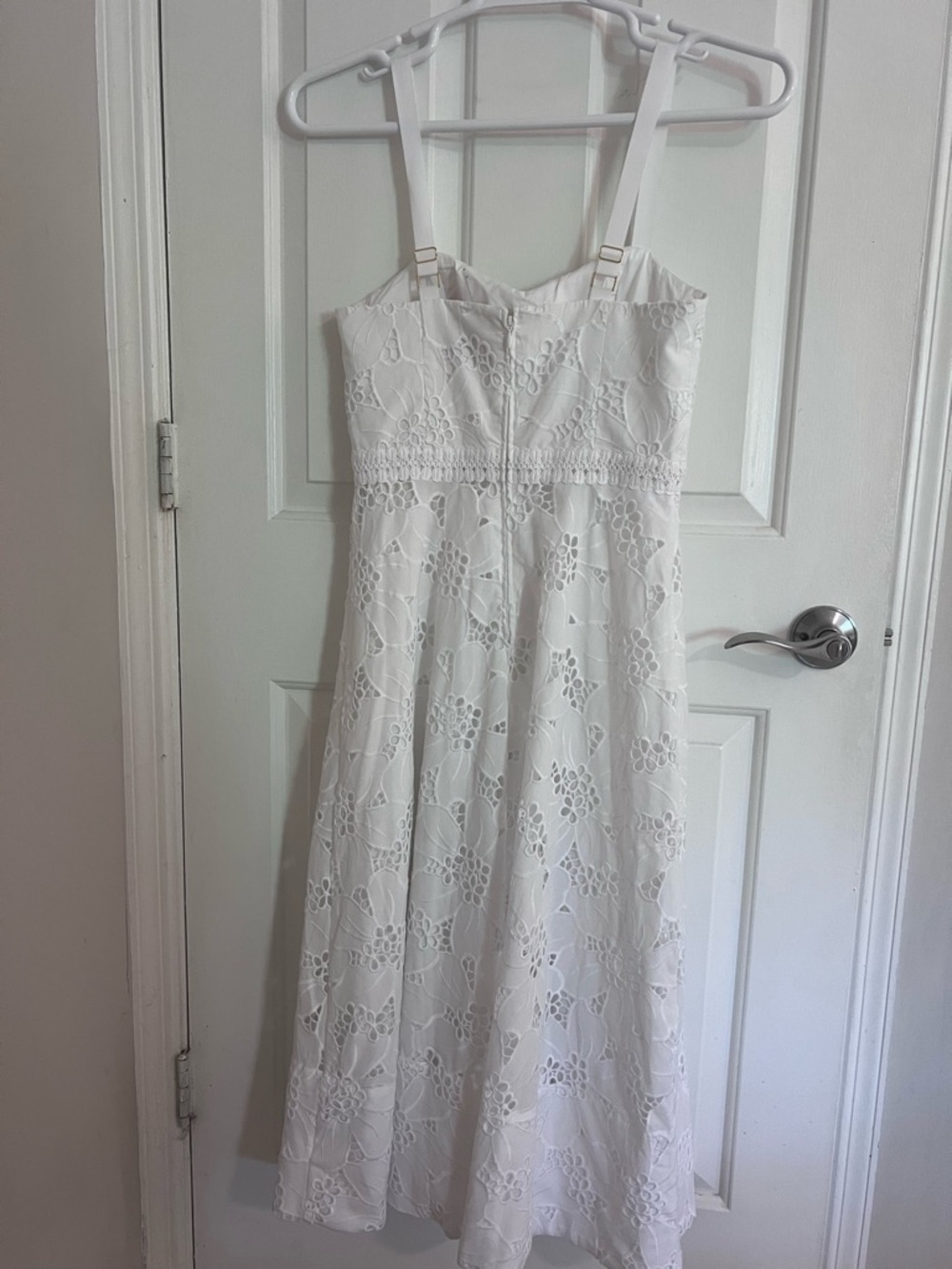 Lilly Pulitzer White Eyelet Midi Dress size 4 - Picture 3 of 14